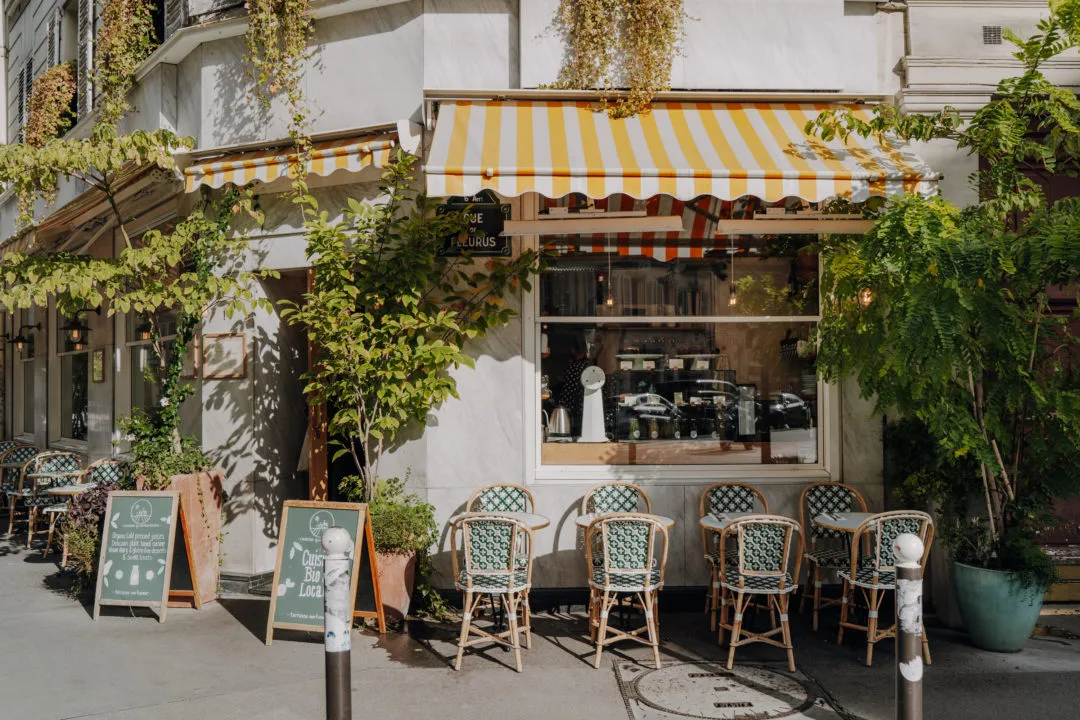 Judy-outside-restaurant